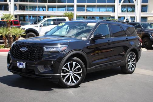 AGATE BLACK METALLIC 2025 Ford Explorer ST-LINE