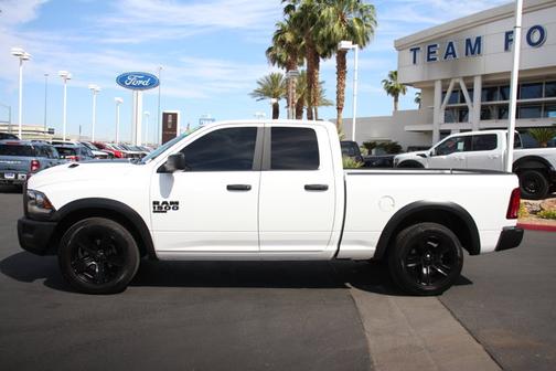 Bright White Clearcoat 2022 RAM 1500 Classic SLT