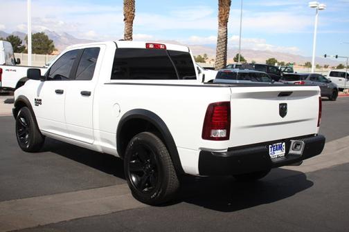 Bright White Clearcoat 2022 RAM 1500 Classic SLT