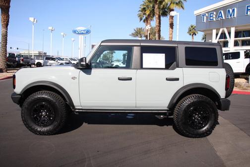 2023 Ford Bronco WILDTRAK