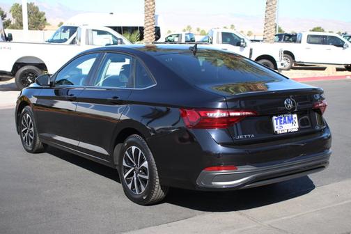 Deep Black Pearl Effect 2022 Volkswagen Jetta 1.5T S
