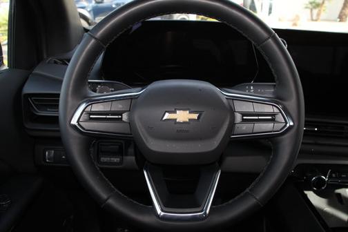 2025 Chevrolet Silverado EV LT