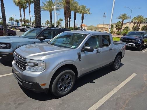 ICONIC SILVER METALLIC 2023 Ford Maverick XL
