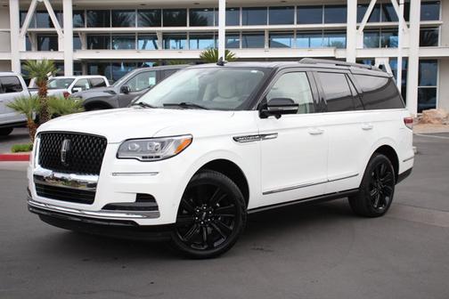 PRISTINE WHITE METALLIC 3C 2023 Lincoln Navigator BLACK LABEL