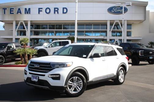 OXFORD WHITE 2023 Ford Explorer XLT