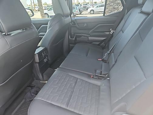 2025 Toyota 4Runner TRD OFF ROAD PREMIUM