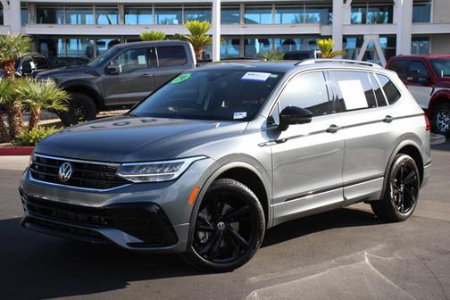 Platinum Gray Metallic 2024 Volkswagen Tiguan 2.0T SE R-LINE BLACK