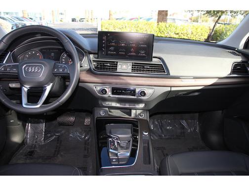 2022 Audi Q5 40 PREMIUM