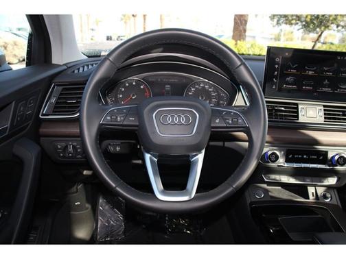 2022 Audi Q5 40 PREMIUM