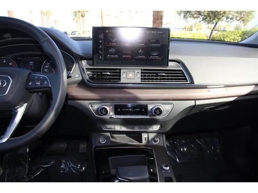 2022 Audi Q5 40 PREMIUM