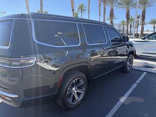2023 Jeep Grand Wagoneer BASE