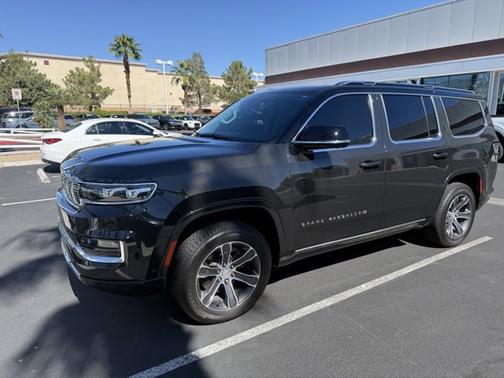 2023 Jeep Grand Wagoneer BASE