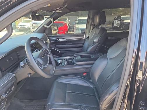 Diamond Black 2024 Jeep Wagoneer SERIES II