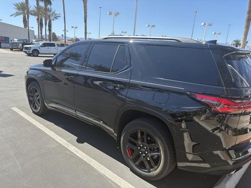 Mosaic Black Metallic 2023 Chevrolet Traverse PREMIER