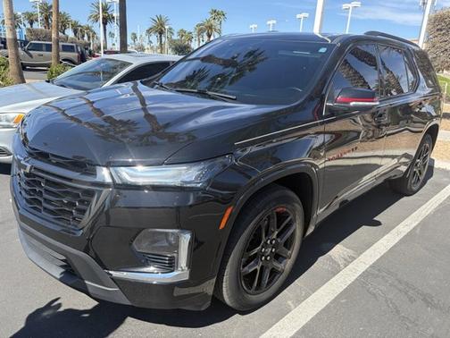 Mosaic Black Metallic 2023 Chevrolet Traverse PREMIER