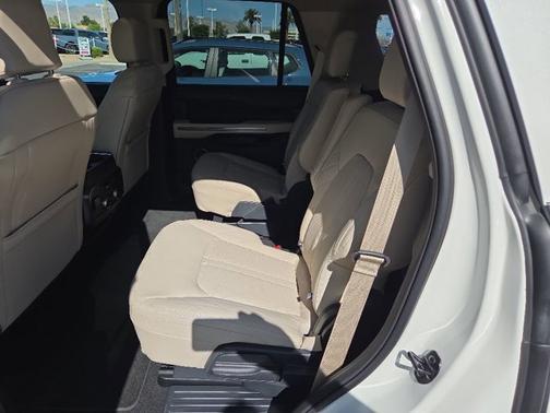 STAR WHITE MET TRI-COAT 2024 Ford Expedition PLATINUM