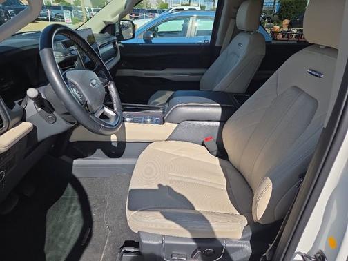 STAR WHITE MET TRI-COAT 2024 Ford Expedition PLATINUM