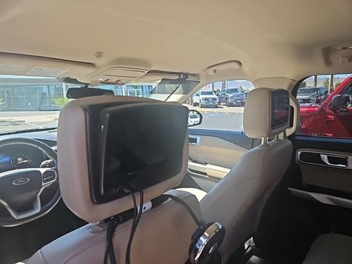 FORGED GREEN METALLIC 2021 Ford Explorer XLT