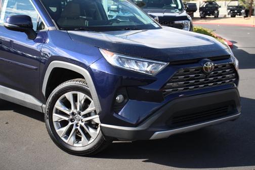 2020 Toyota RAV4 LIMITED