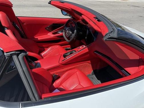 Arctic White 2024 Chevrolet Corvette STINGRAY W/3LT