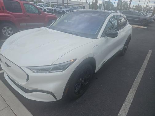 STAR WHITE MET TRI-COAT 2023 Ford Mustang Mach-E PREMIUM