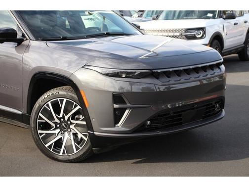 2025 Jeep Wagoneer S LIMITED