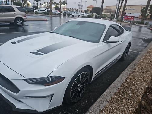 2022 Ford Mustang ECOBOOST