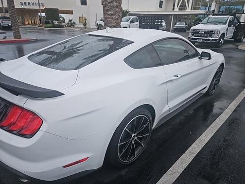 2022 Ford Mustang ECOBOOST