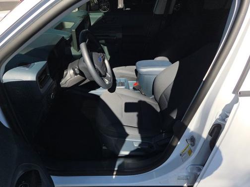 OXFORD WHITE 2025 Ford Maverick XL