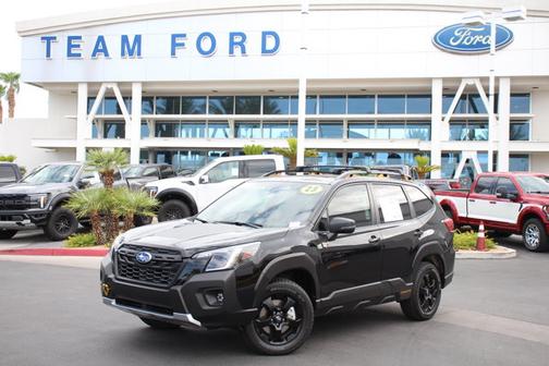 Crystal Black Silica 2023 Subaru Forester WILDERNESS