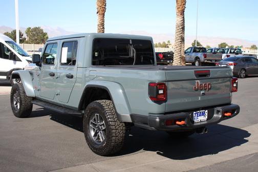 Anvil Clearcoat 2025 Jeep Gladiator MOJAVE