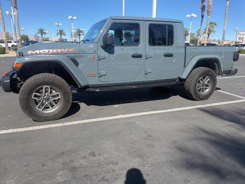 Anvil Clearcoat 2025 Jeep Gladiator MOJAVE