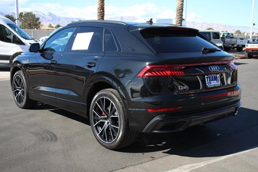 2022 Audi Q8 55 QUATTRO PREMIUM