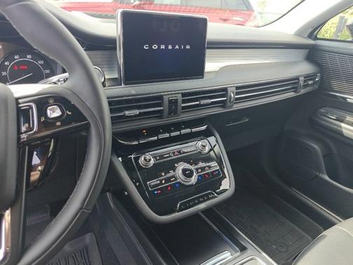 INFINITE BLACK MET CC 2022 Lincoln Corsair STANDARD