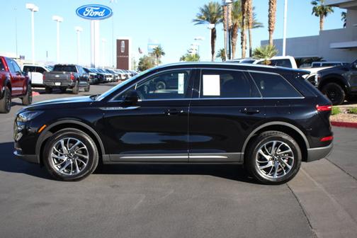 INFINITE BLACK MET CC 2022 Lincoln Corsair STANDARD