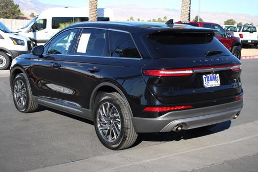 INFINITE BLACK MET CC 2022 Lincoln Corsair STANDARD