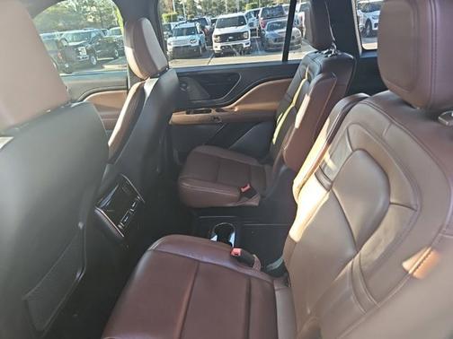 PRISTINE WHITE MET 3C 2023 Lincoln Aviator RESERVE