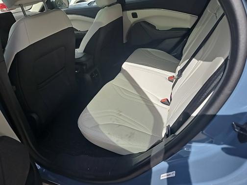 2024 Ford Mustang Mach-E PREMIUM