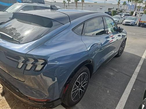 2024 Ford Mustang Mach-E PREMIUM