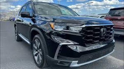 Crystal Black Pearl 2023 Honda Pilot ELITE