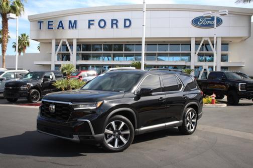 Crystal Black Pearl 2023 Honda Pilot ELITE