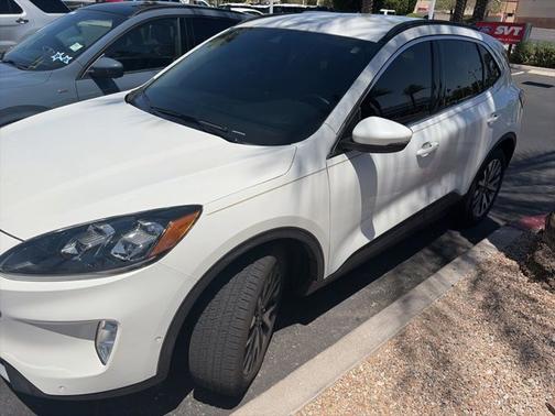 STAR WHITE METALLIC TRI-COA 2020 Ford Escape TITANIUM