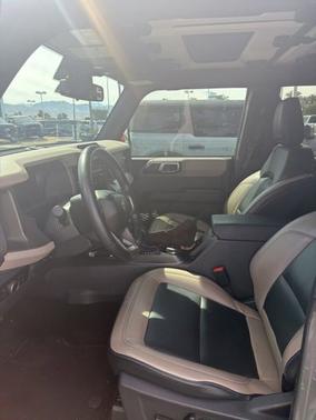 CARBONIZED GRAY METALLIC 2024 Ford Bronco WILDTRAK