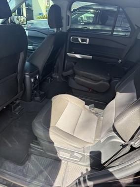 AGATE BLACK METALLIC 2022 Ford Explorer XLT