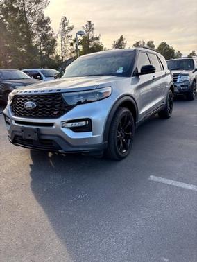 ICONIC SILVER METALLIC 2023 Ford Explorer ST