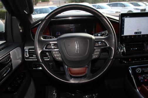 2023 Lincoln Navigator L RESERVE
