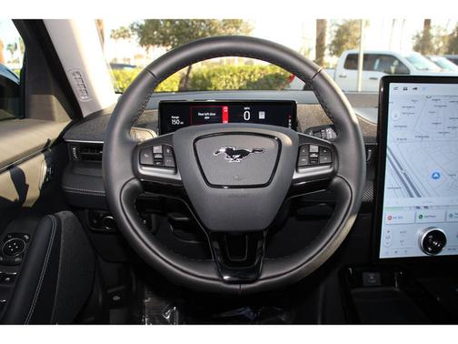 2024 Ford Mustang Mach-E PREMIUM