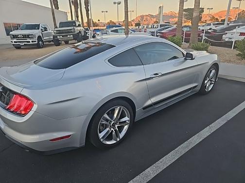 2019 Ford Mustang ECOBOOST PREMIUM