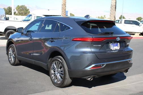 Coastal Gray Metallic 2024 Toyota Venza LIMITED