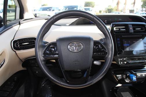 2019 Toyota Prius XLE